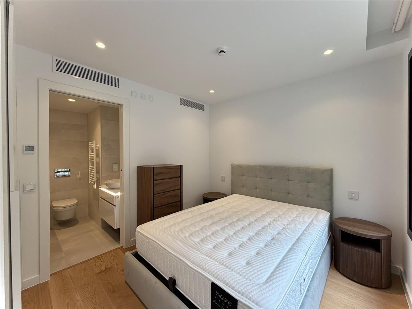 Image of House - 3 Bedrooms - 4 Bathrooms for Sale in North Gorge-Gibraltar, Image 8